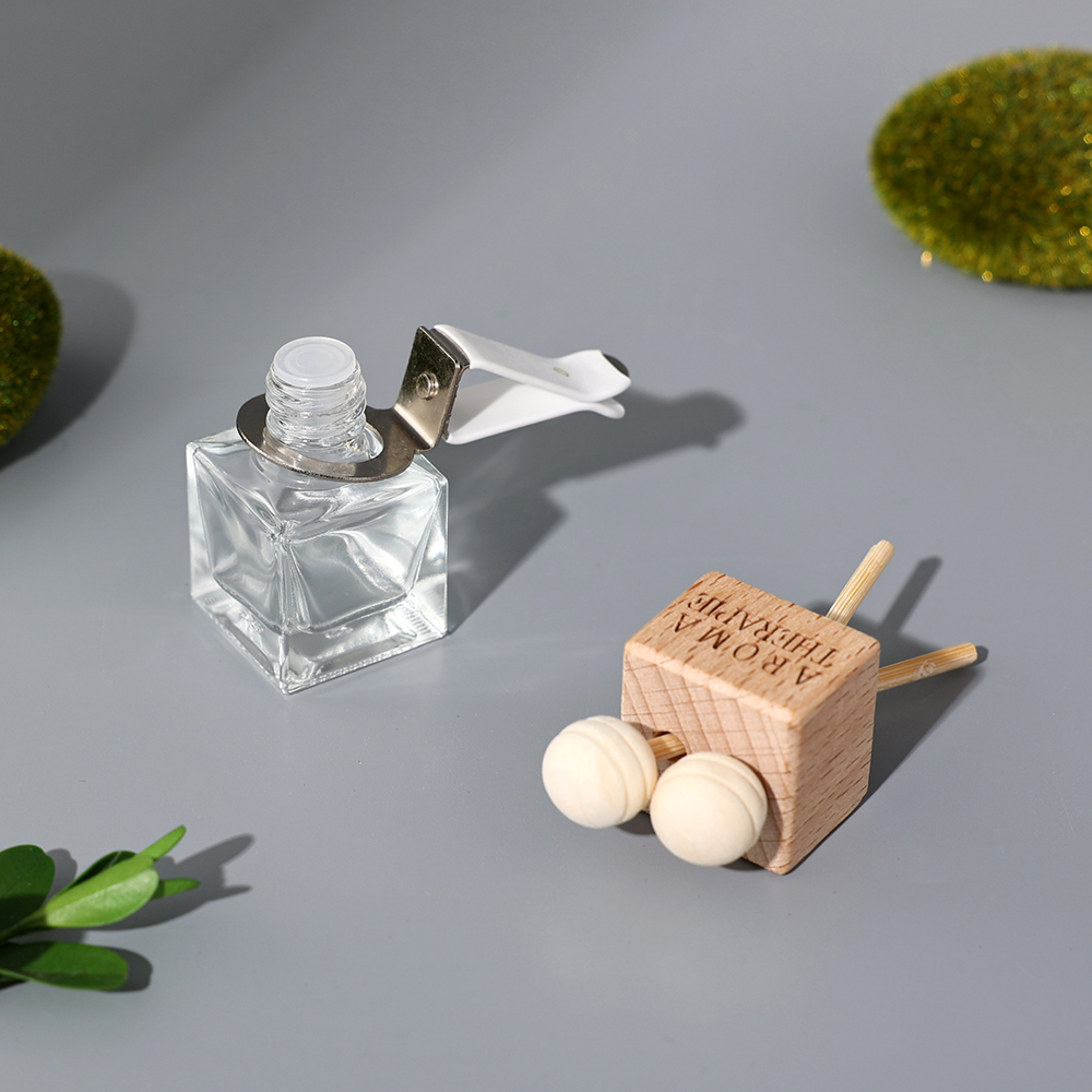 ขวดน้ำหอมติดช่องแอร์รถยนต์ ดีไ - Fragrance Perfume Car บทวิจารณ์และราคา